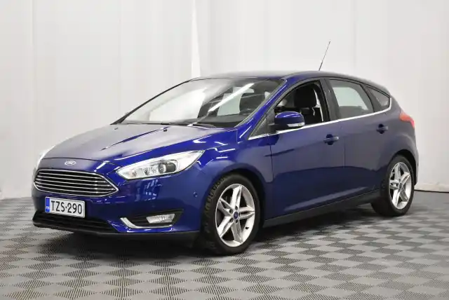 Sininen Viistoperä, Ford Focus – TZS-290