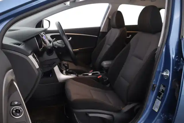 Sininen Farmari, Hyundai I30 – TZU-556