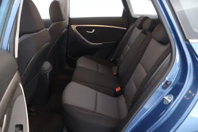 Sininen Farmari, Hyundai I30 – TZU-556