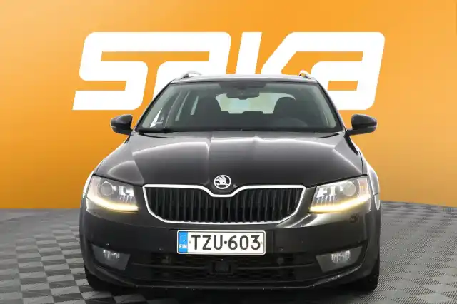 Musta Farmari, Skoda Octavia – TZU-603