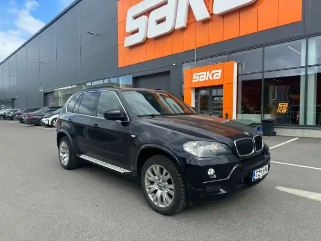 Sininen Farmari, BMW X5 – TZV-694