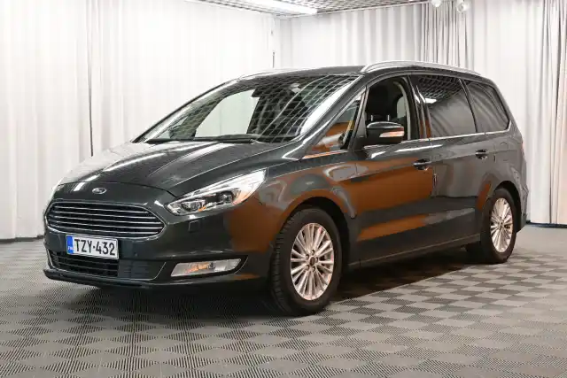 Vihreä Tila-auto, Ford Galaxy – TZY-432