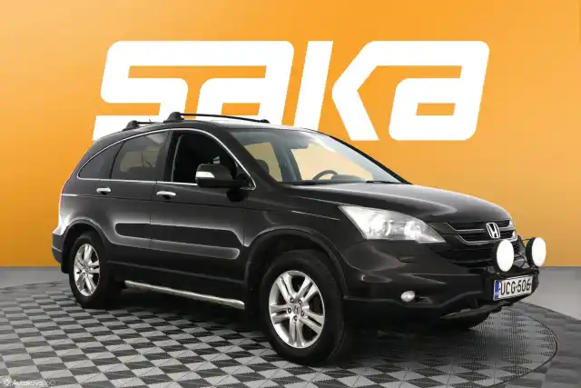 Ruskea Maastoauto, Honda CR-V – UCG-506