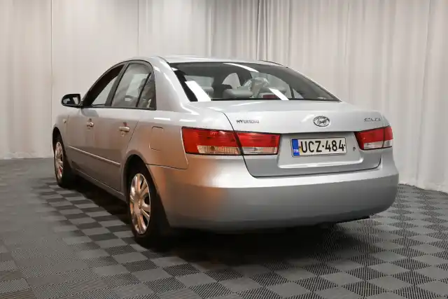 Hopea Sedan, Hyundai Sonata – UCZ-484