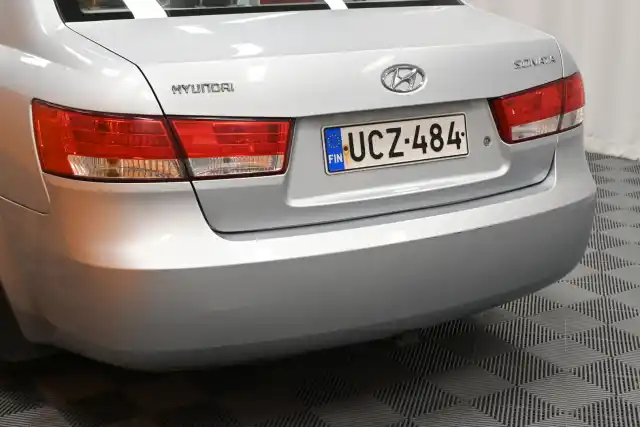 Hopea Sedan, Hyundai Sonata – UCZ-484