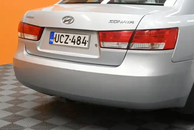 Hopea Sedan, Hyundai Sonata – UCZ-484