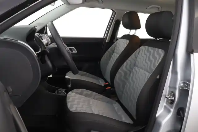 Harmaa Viistoperä, Skoda Fabia – UEF-878