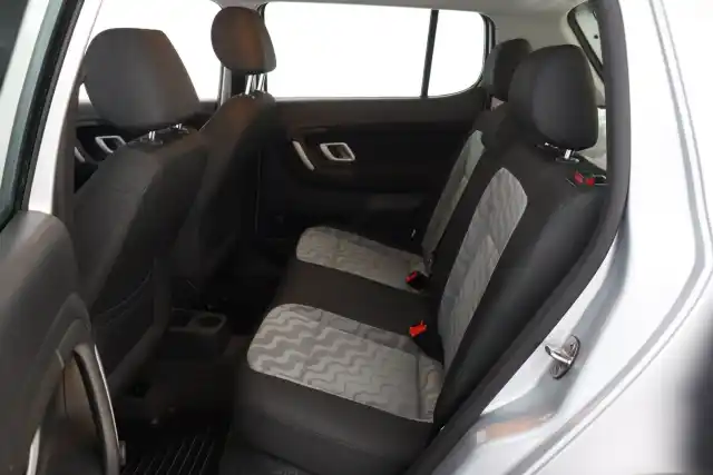 Harmaa Viistoperä, Skoda Fabia – UEF-878