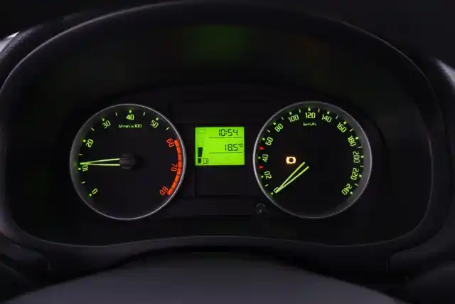 Harmaa Viistoperä, Skoda Fabia – UEF-878