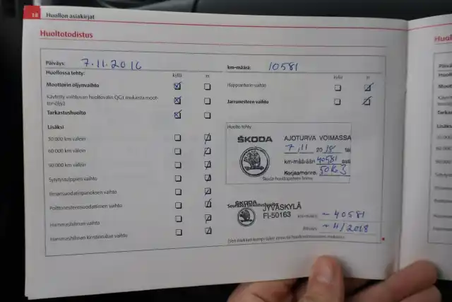Harmaa Viistoperä, Skoda Fabia – UEF-878