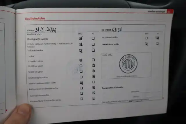 Harmaa Viistoperä, Skoda Fabia – UEF-878