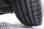 Musta Viistoperä, Volvo C30 – UEI-402, kuva 32