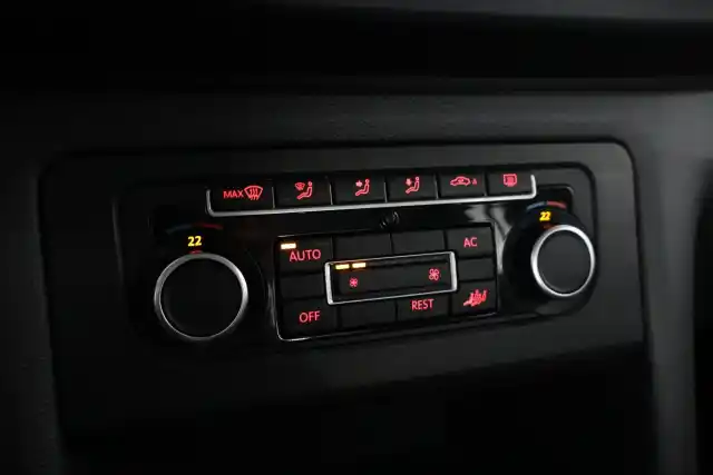 Vihreä Avolava, Volkswagen Amarok – UHI-846