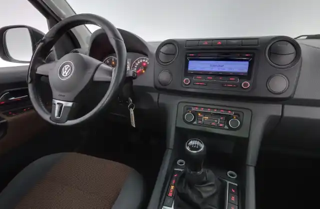Vihreä Avolava, Volkswagen Amarok – UHI-846