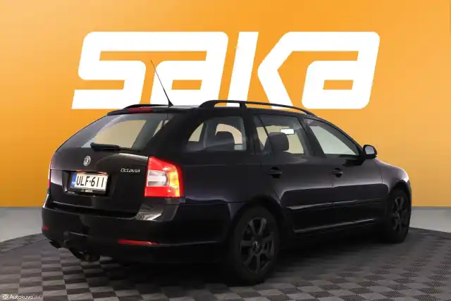 Musta Farmari, Skoda Octavia – ULF-611