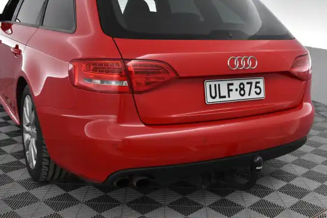 Punainen Farmari, Audi A4 – ULF-875