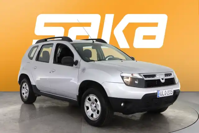 Harmaa Maastoauto, Dacia Duster – ULG-205