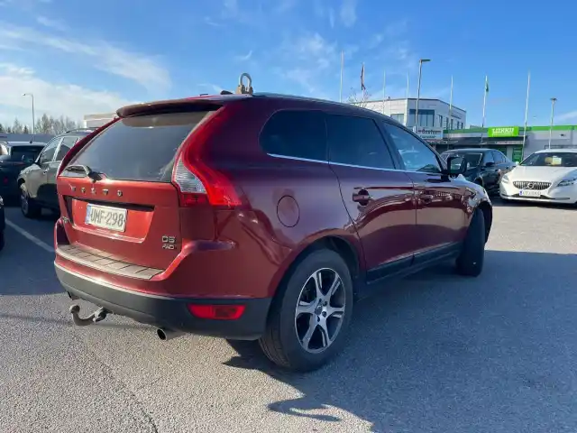 Punainen Farmari, Volvo XC60 – UMF-298