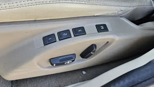 Punainen Farmari, Volvo XC60 – UMF-298