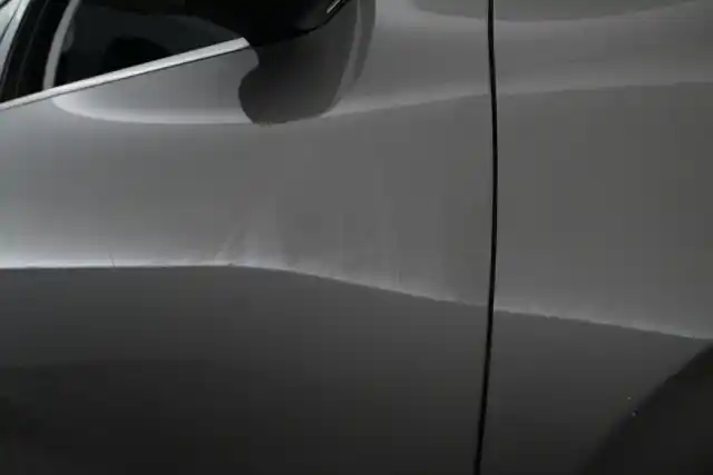 Harmaa Viistoperä, Peugeot 208 – UMG-403