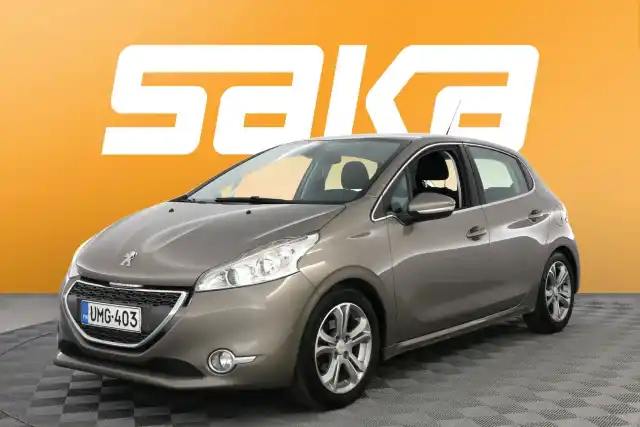 Harmaa Viistoperä, Peugeot 208 – UMG-403