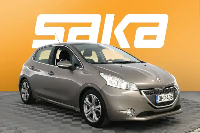 Harmaa Viistoperä, Peugeot 208 – UMG-403