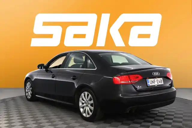 Musta Sedan, Audi A4 – UNF-248