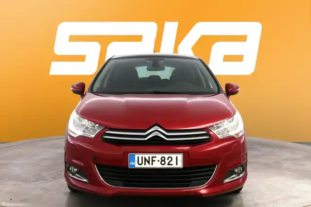 Punainen Viistoperä, Citroen C4 – UNF-821