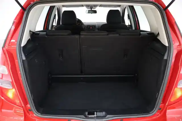 Punainen Farmari, Mercedes-Benz A – UNY-539