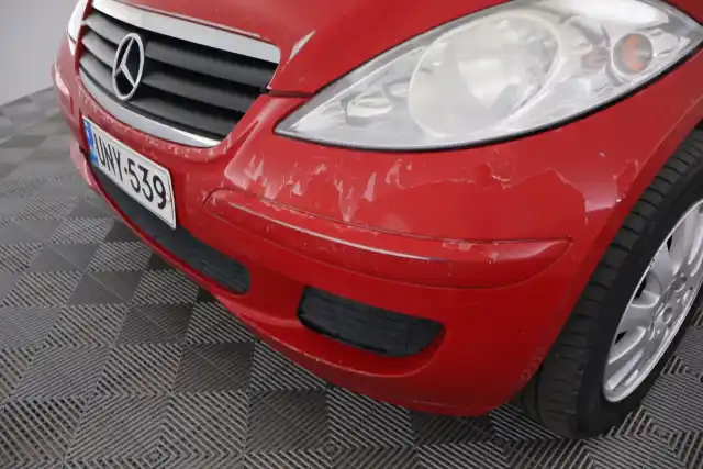 Punainen Farmari, Mercedes-Benz A – UNY-539