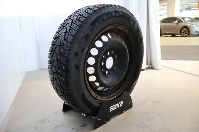 Punainen Farmari, Mercedes-Benz A – UNY-539