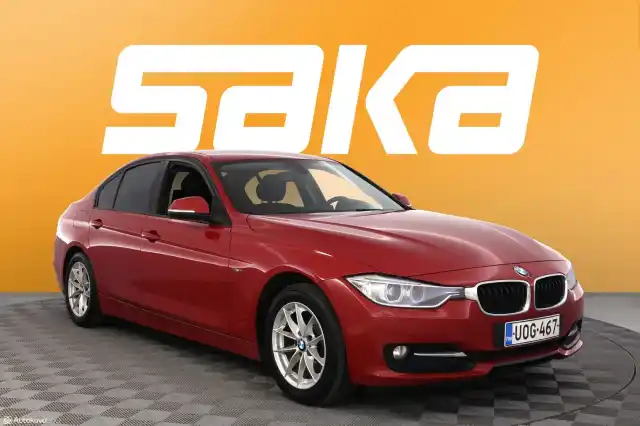Punainen Sedan, BMW 318 – UOG-467