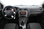 Harmaa Farmari, Ford Focus – UPF-684, kuva 12