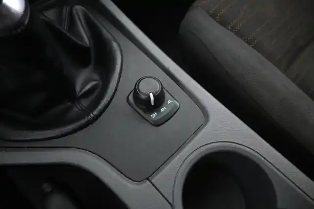 Valkoinen Avolava, Ford Ranger – UPG-525