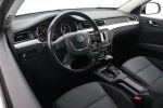 Ruskea Farmari, Skoda Superb – URG-916, kuva 13