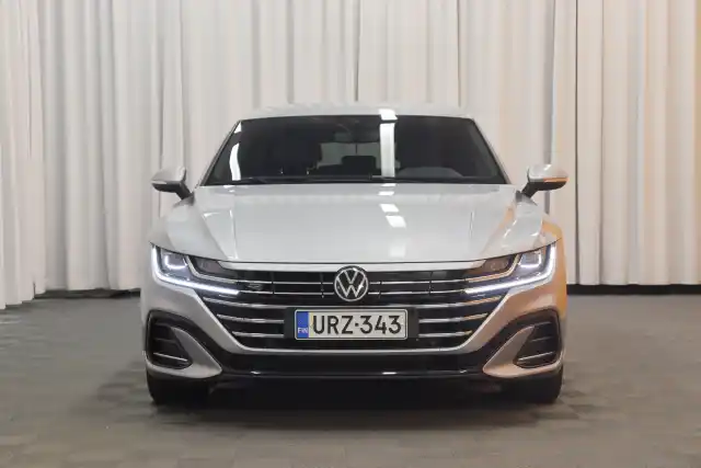 Harmaa Farmari, Volkswagen Arteon – URZ-343