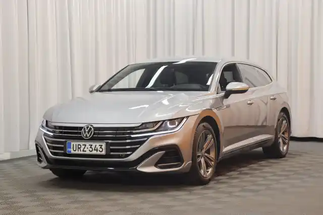 Harmaa Farmari, Volkswagen Arteon – URZ-343