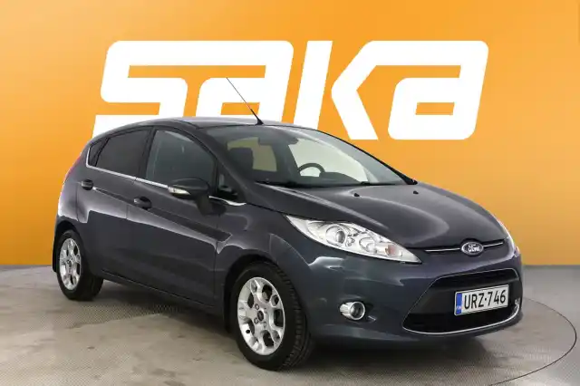 Harmaa Viistoperä, Ford Fiesta – URZ-746