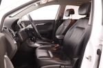 Valkoinen Maastoauto, Chevrolet Captiva – URZ-944, kuva 11
