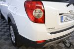 Valkoinen Maastoauto, Chevrolet Captiva – URZ-944, kuva 39