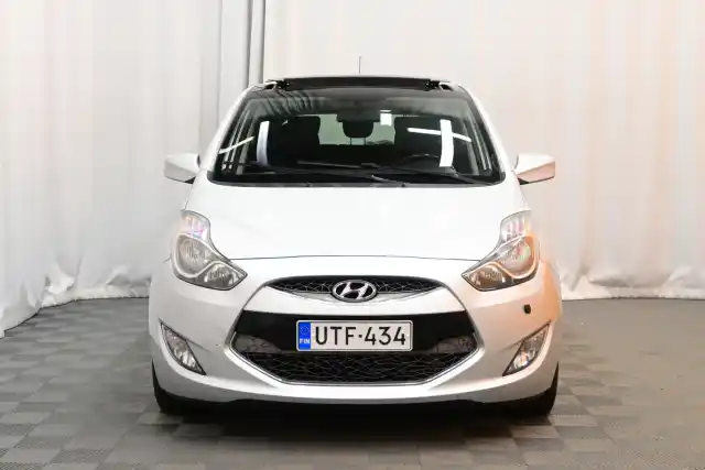 Hopea Tila-auto, Hyundai ix20 – UTF-434