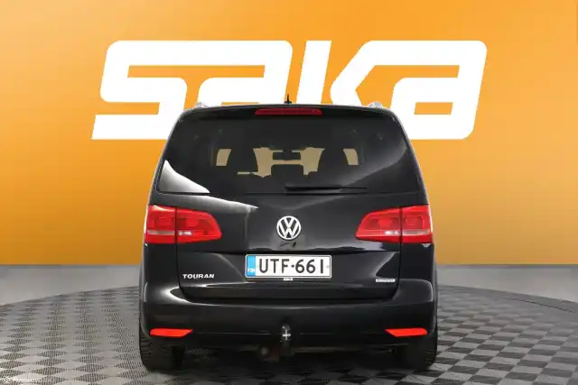 Musta Tila-auto, Volkswagen Touran – UTF-661