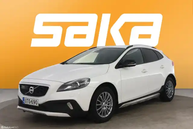 Valkoinen Viistoperä, Volvo V40 Cross Country – UTG-690