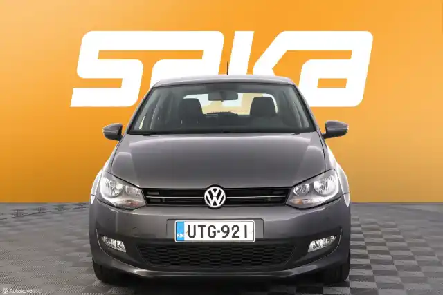 Harmaa Viistoperä, Volkswagen Polo – UTG-921
