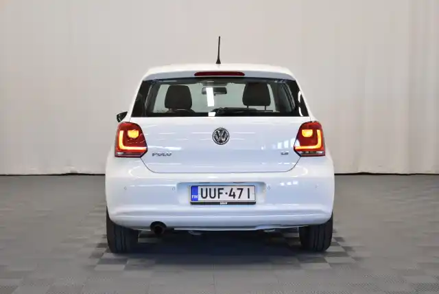Valkoinen Viistoperä, Volkswagen Polo – UUF-471