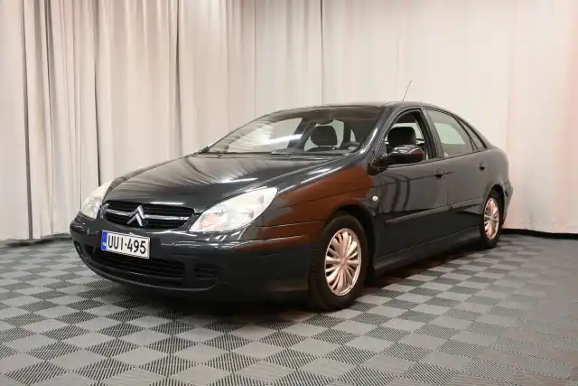 Harmaa Viistoperä, Citroen C5 – UUI-495