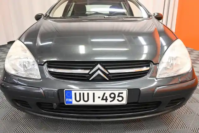 Harmaa Viistoperä, Citroen C5 – UUI-495