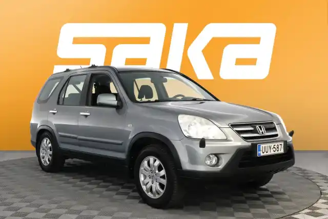 Harmaa Tila-auto, Honda CR-V – UUY-587