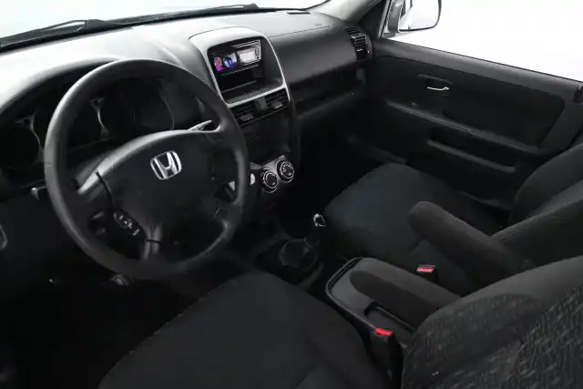 Harmaa Tila-auto, Honda CR-V – UUY-587