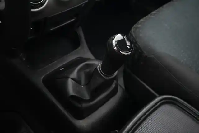 Harmaa Tila-auto, Honda CR-V – UUY-587